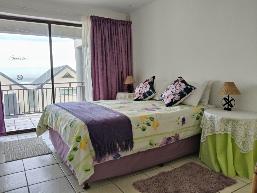12 Bedroom Property for Sale in Paradise Beach Eastern Cape